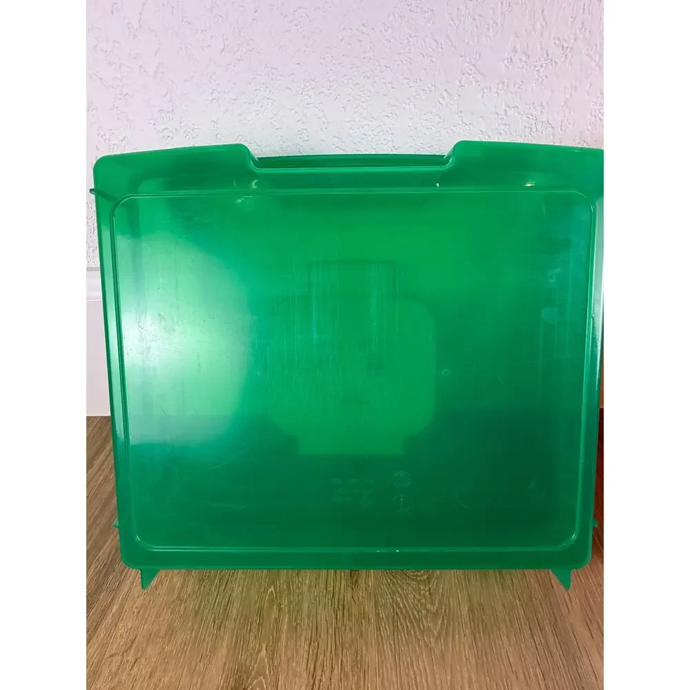 LEGO Minifigure Head Storage Case Bin Gently Used Lot of 2 Red Green